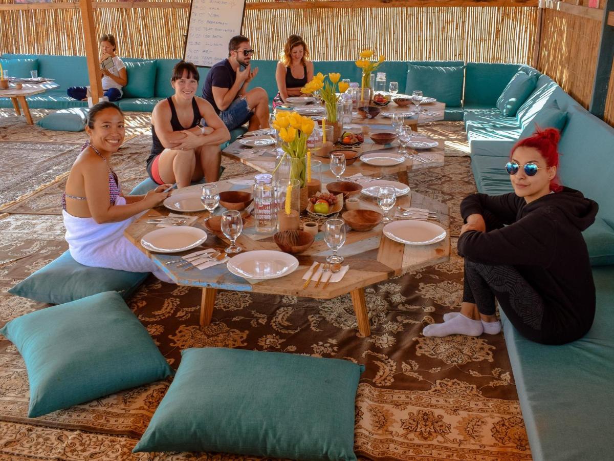 Bedouin Oasis Desert Camp- Ras Al Khaimah Exteriör bild